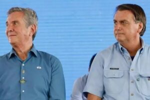 Bolsonaro, ao lado de Collor e aliado ao centrão, diz que velha política ficou para trás