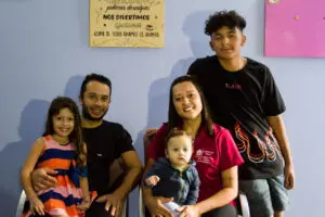 ‘É emocionante ter meus filhos debaixo das minhas asas’, diz mãe que venceu a covid-19