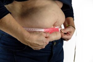 Obesidade deve atingir 30% da população adulta no Brasil em 2030, aponta projeção