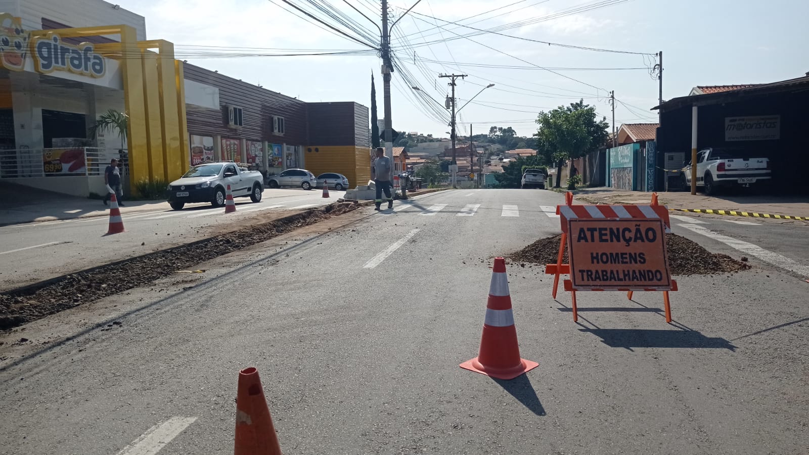 Prefeitura realiza obras na Avenida das Laranjeiras, em Limeira