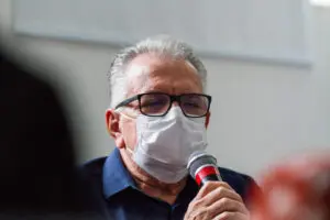 Vitor Santos testa positivo para covid