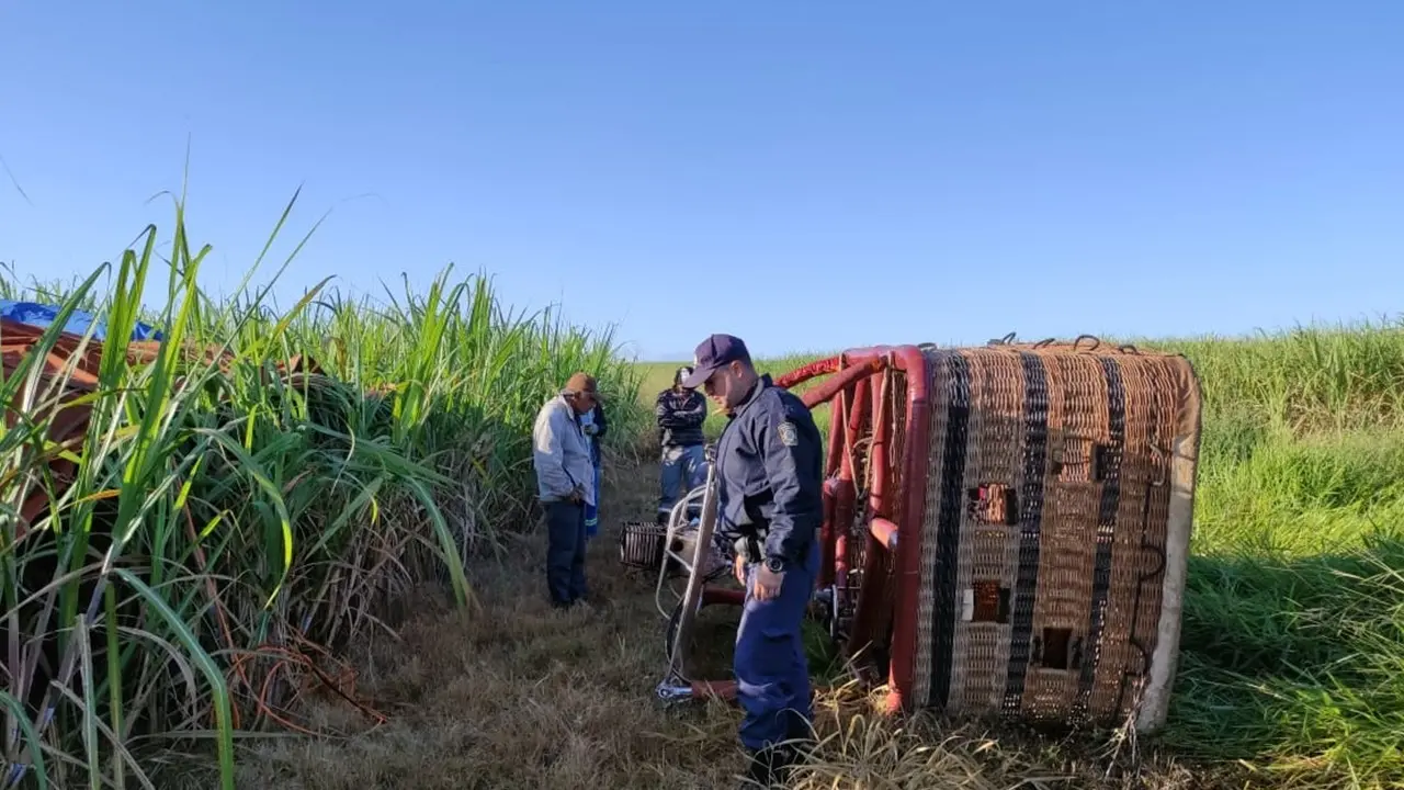 Balão com dez a bordo cai na região de Boituva (SP); duas pessoas estão em estado grave