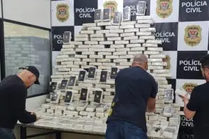 POLÍCIA CIVIL APREENDE CRACK E COCAÍNA