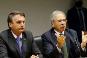 Bolsonaro e Guedes pedem para supermercados segurarem preços para conter inflação