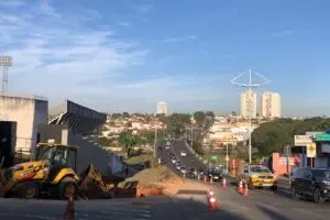 obras viaduto Limeira