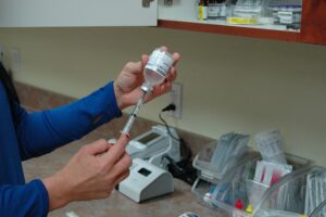 População acima de 40 anos pode se imunizar contra a gripe a partir desta quinta-feira (23), em Limeira