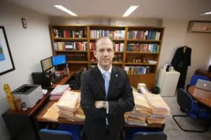Juiz que determinou prisão de Milton Ribeiro recebe ameaças, diz Justiça Federal
