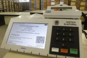Governo Bolsonaro diz que PF e militares atuarão na fiscalização de urnas eletrônicas