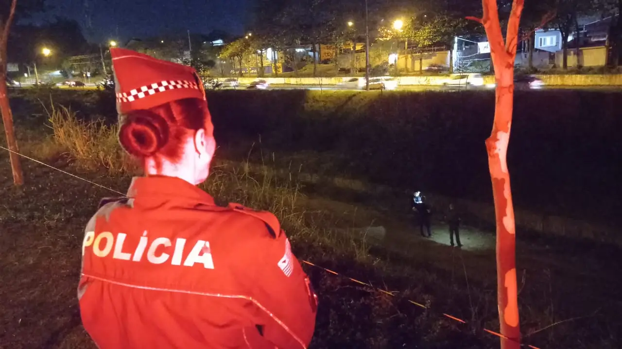 Corpo de mulher é localizado em córrego às margens do anel viário