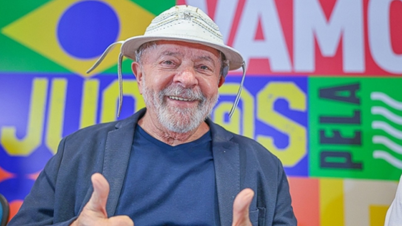 Lula declara ao TSE patrimônio de R$ 7,4 mi