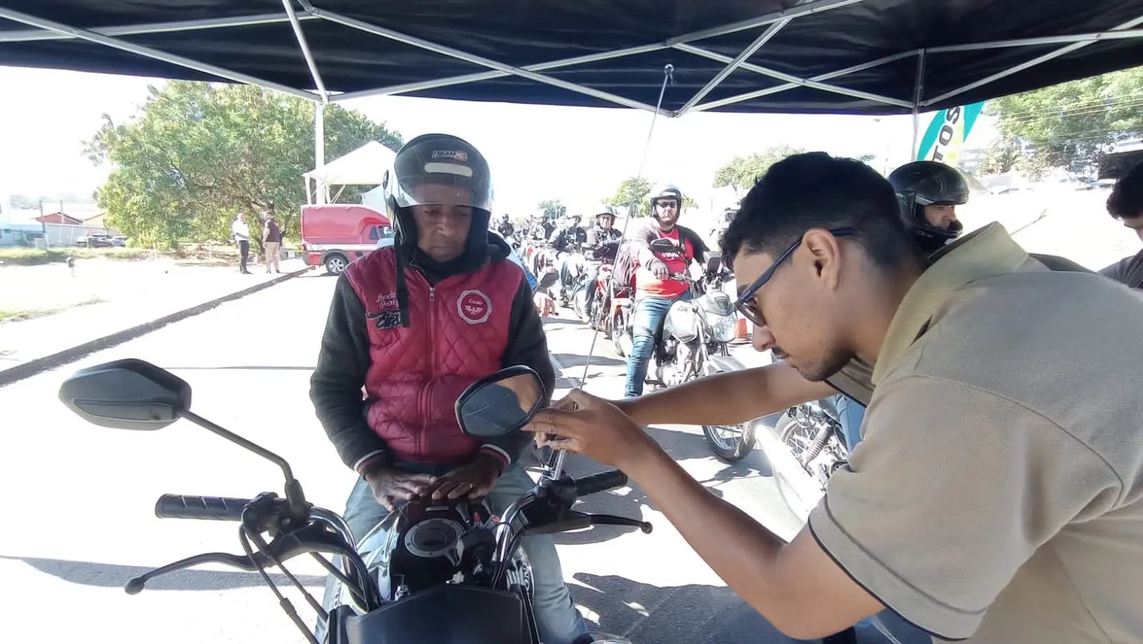 PM instala antenas ‘corta linha’ em motos para prevenção de acidentes com cerol
