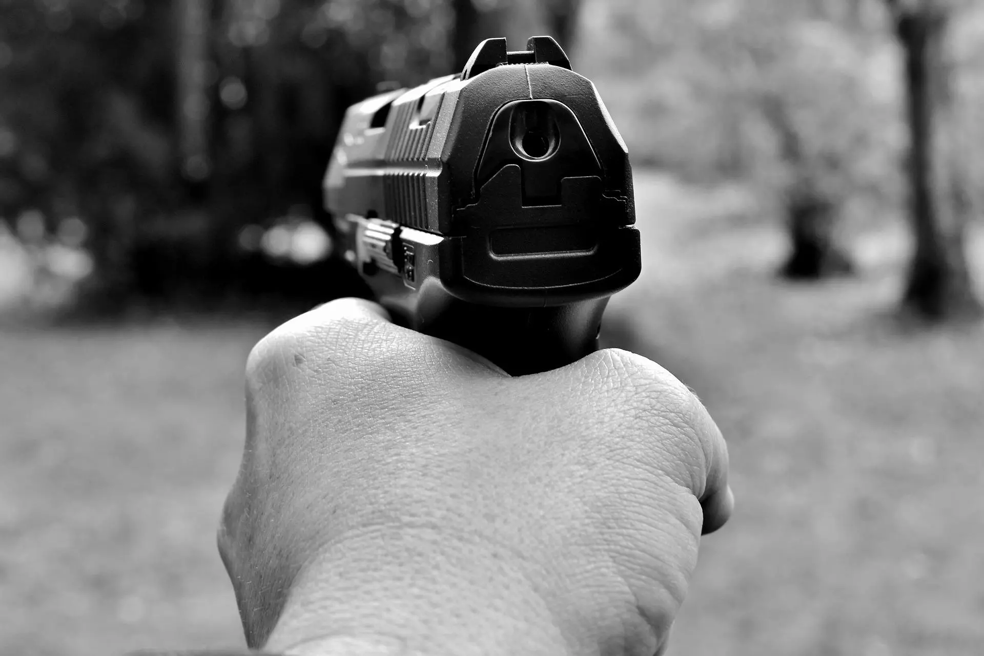 Policial militar mata seis familiares e outras duas pessoas no Paraná