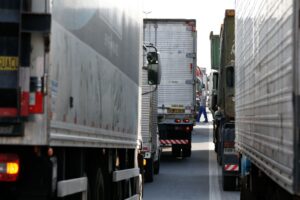 Caminhoneiros ficam sem auxílio e governo abrirá prazo para atualizar cadastro