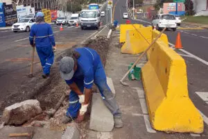 Canteiro central fecha em definitivo acesso à Avenida Maestro Xixirri