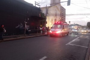 Ciclista morre após bater em ônibus da SOU Limeira, no Centro