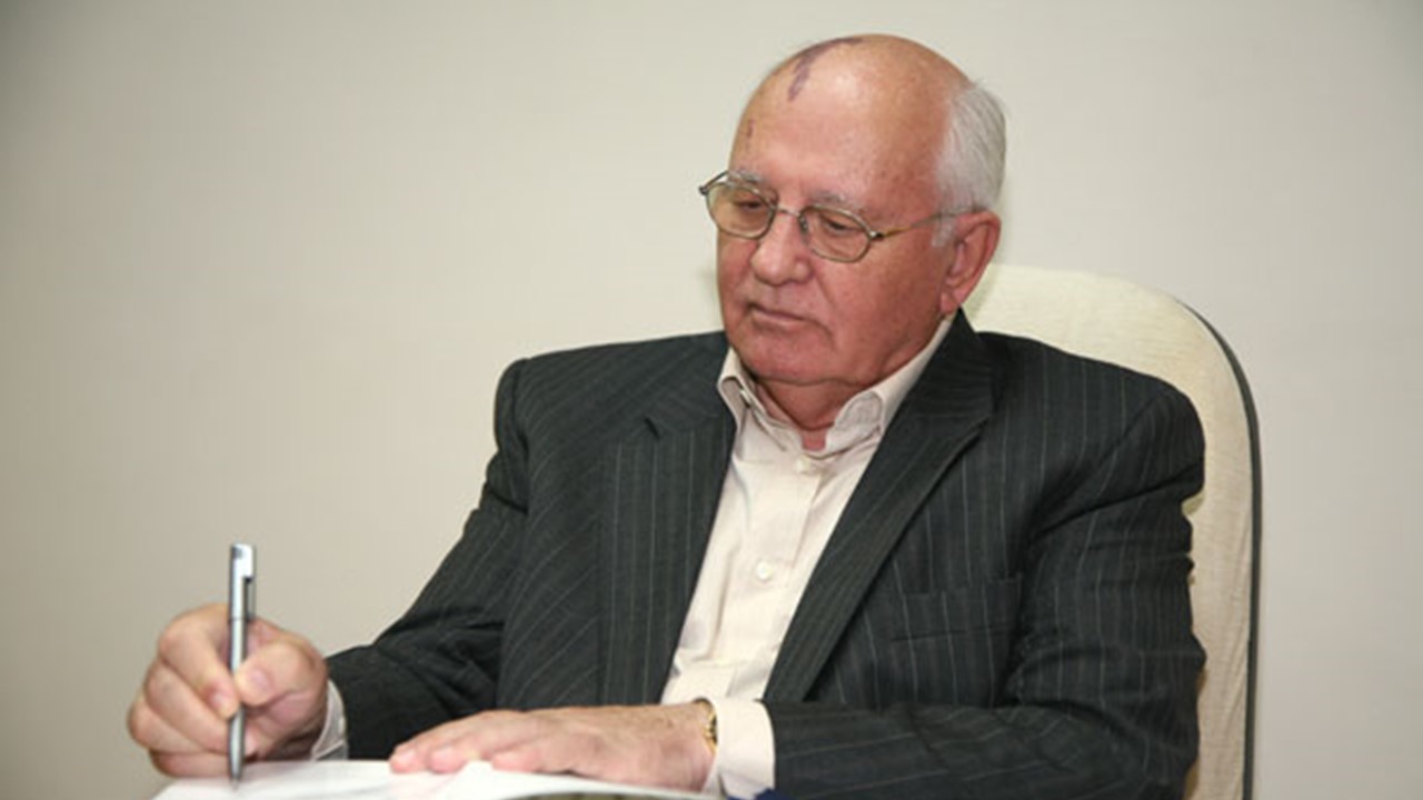 Ex-líder soviético Mikhail Gorbachev morre aos 91 anos