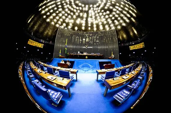 Senado abre concurso para cargo com salário de até R$ 33 mil