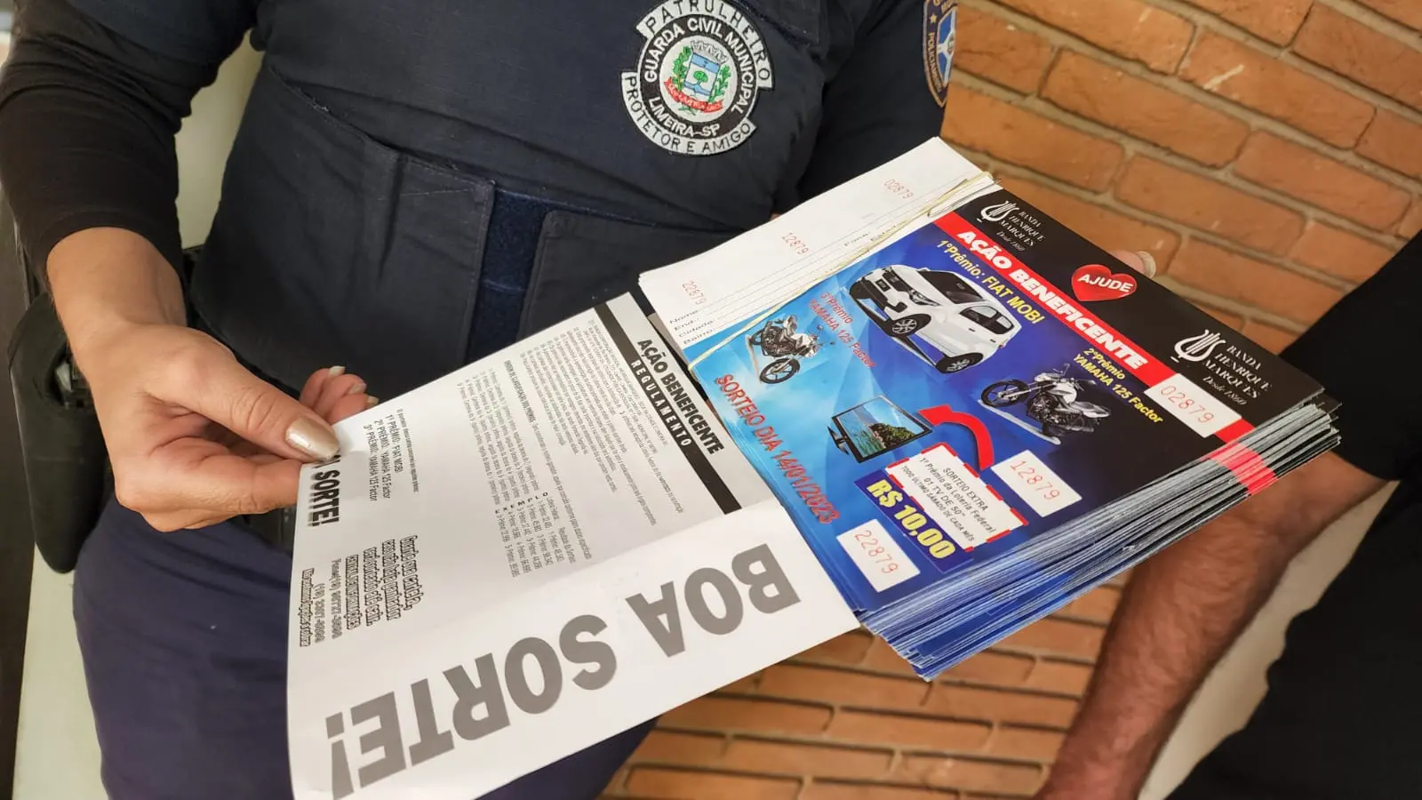 Grupo vendia cartela falsa de prêmios em nome de banda de Limeira