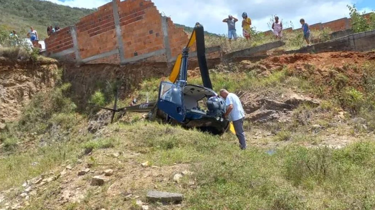 Helicóptero que transportava deputado cai em Minas Gerais