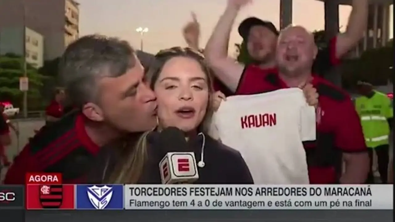 Jornalista é assediada ao vivo e homem é preso; TVs e clubes prestam apoio a ela