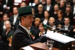 Limeirense é o primeiro brasileiro a receber o título 'Doutor Honoris Causa', na Finlândia