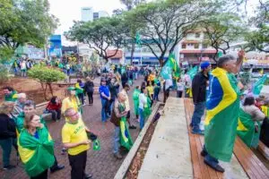 Limeirenses celebram Independência na Toledo Barros (3)
