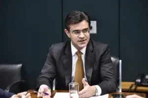 Rodrigo Garcia fala sobre peritos de IML para Limeira