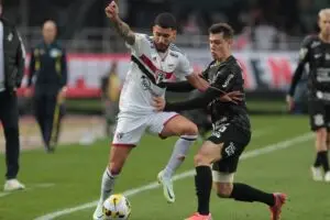 São Paulo e Corinthians empatam