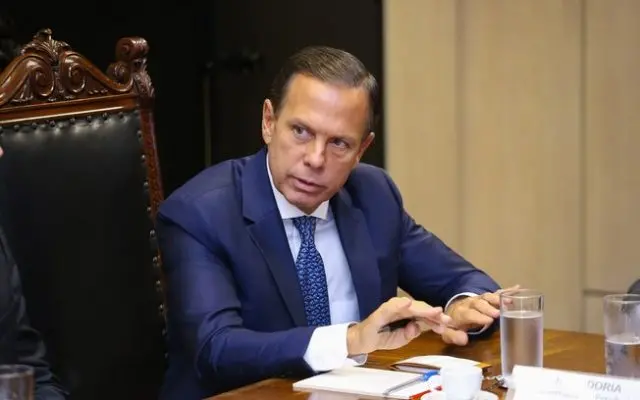 'Nem Lula, nem Bolsonaro; meu voto no 2º turno é nulo', diz João Doria