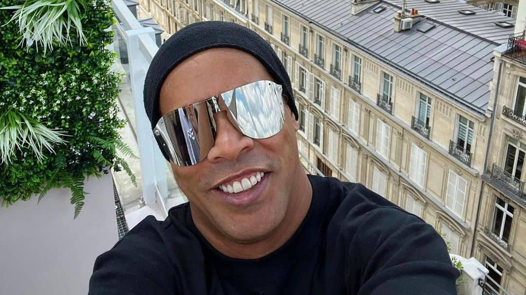 Ronaldinho deve R$ 5,7 milhões em impostos de sítio em Porto Alegre