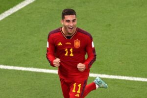 Alemanha consegue empate com a Espanha e continua viva na Copa