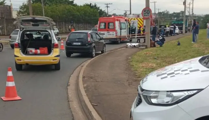 Cilcista morre em rotatória do Anel Viário, em Limeira