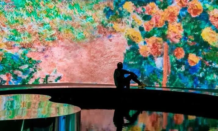 Entenda como exposição imersiva sobre Monet atrasou mais de 10 dias em SP