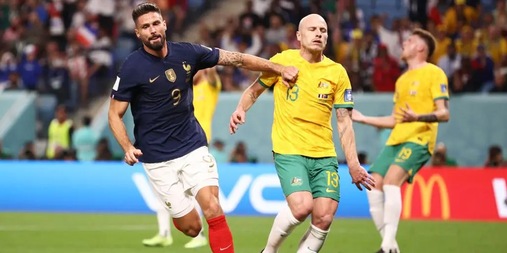 Atual campeã, França goleia Austrália e vence por 4x1