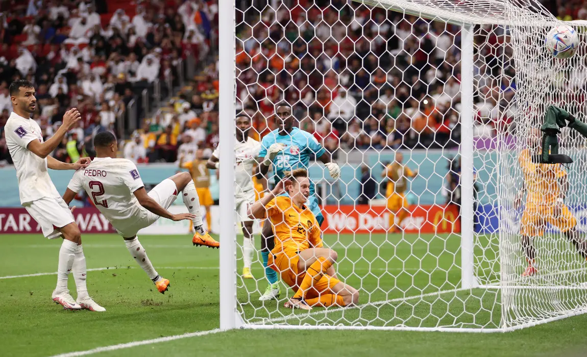Holanda supera Qatar em ritmo de treino e avança em 1º no Grupo A da Copa