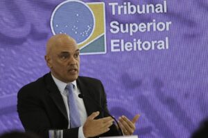 Moraes rejeita ação , multa PL em R$ 22 milhões