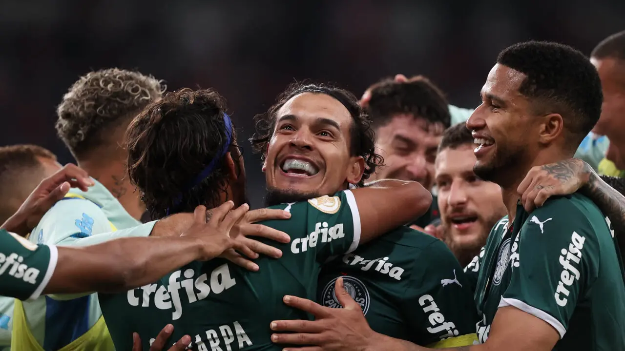 SE Palmeiras chega ao seu 7º título de Brasileirão e 11º titulo de  Campeonato Brasileiro. Antes que chamem de fax, eu cito o exemplo do  Liverpool que tem 19 Campeonatos Ingleses apesar