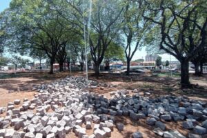 Prefeitura de Limeira explica atraso na obra da Praça Maria Buzolin