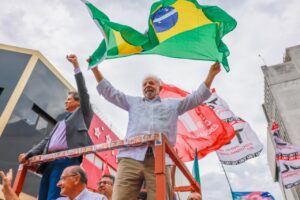 Caravana de Limeira e Piracicaba leva 200 pessoas a posse de Lula em Brasília