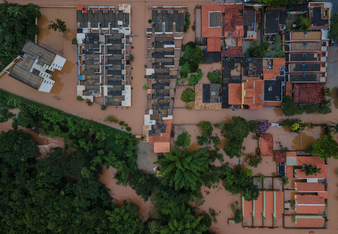 Chuvas deixam 91 cidades de MG em estado de emergência