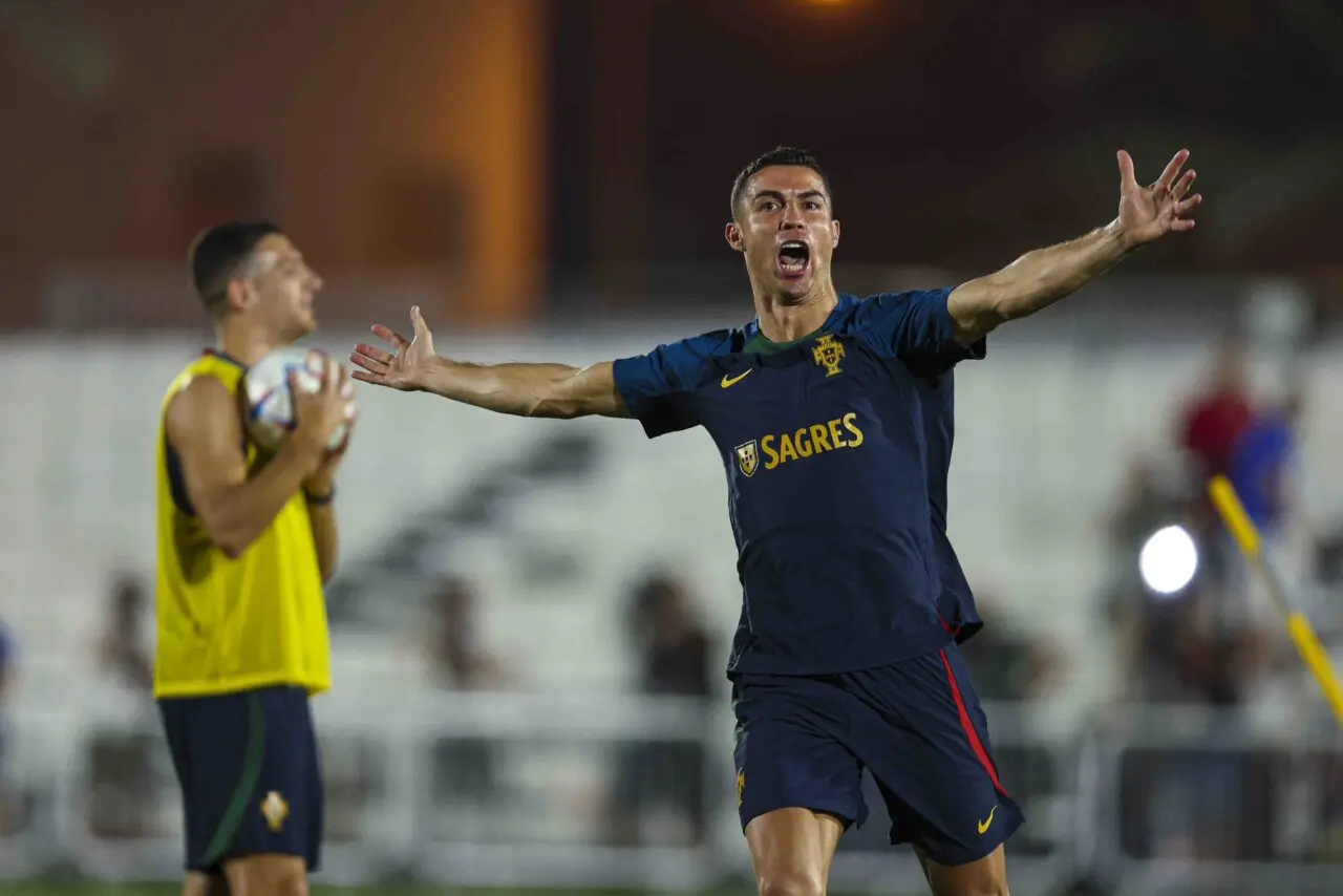 Cristiano Ronaldo deve jogar na Arábia Saudita após a Copa, diz jornal