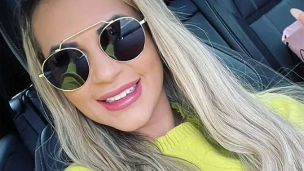 Deolane Bezerra recupera carros de luxo apreendidos pela polícia