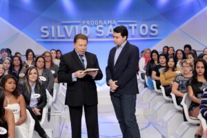 Escritor de biografia comenta os 92 anos de Silvio Santos 