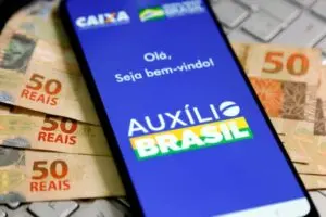 Fila do Auxílio Brasil ressurge após eleição e já tem 128 mil famílias