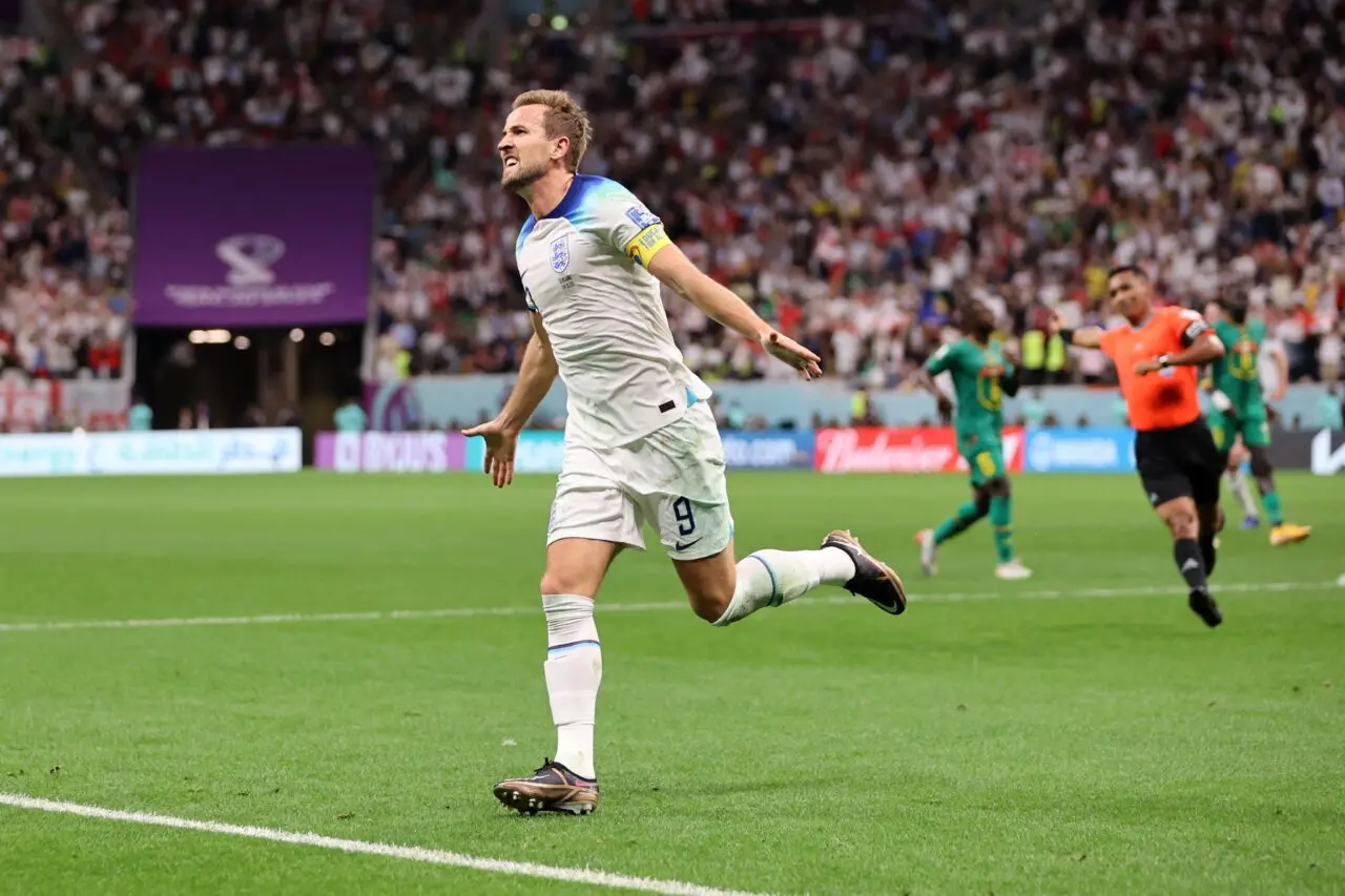 Inglaterra vence Senegal e enfrenta a França