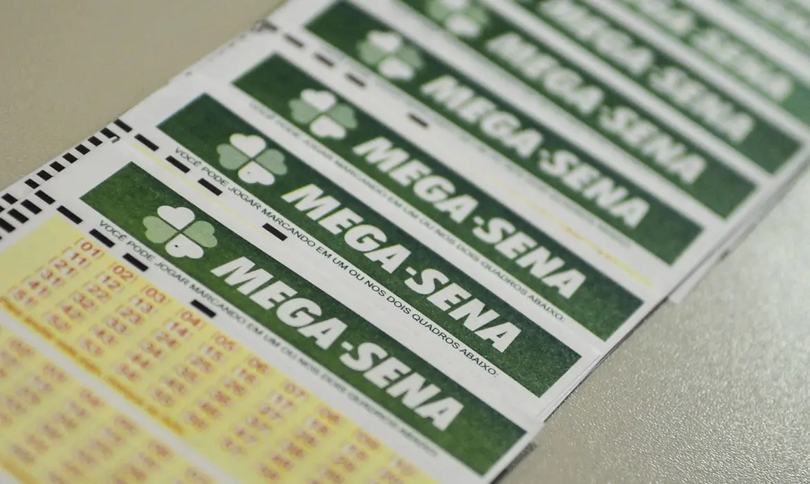 Mega-Sena deste sábado paga prêmio de R$ 100 milhões
