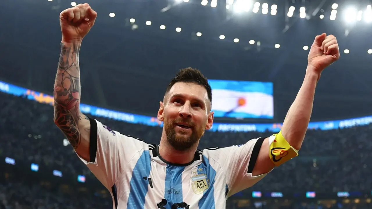Messi tem atuação de gala, Argentina vence a Croácia e vai à final da Copa