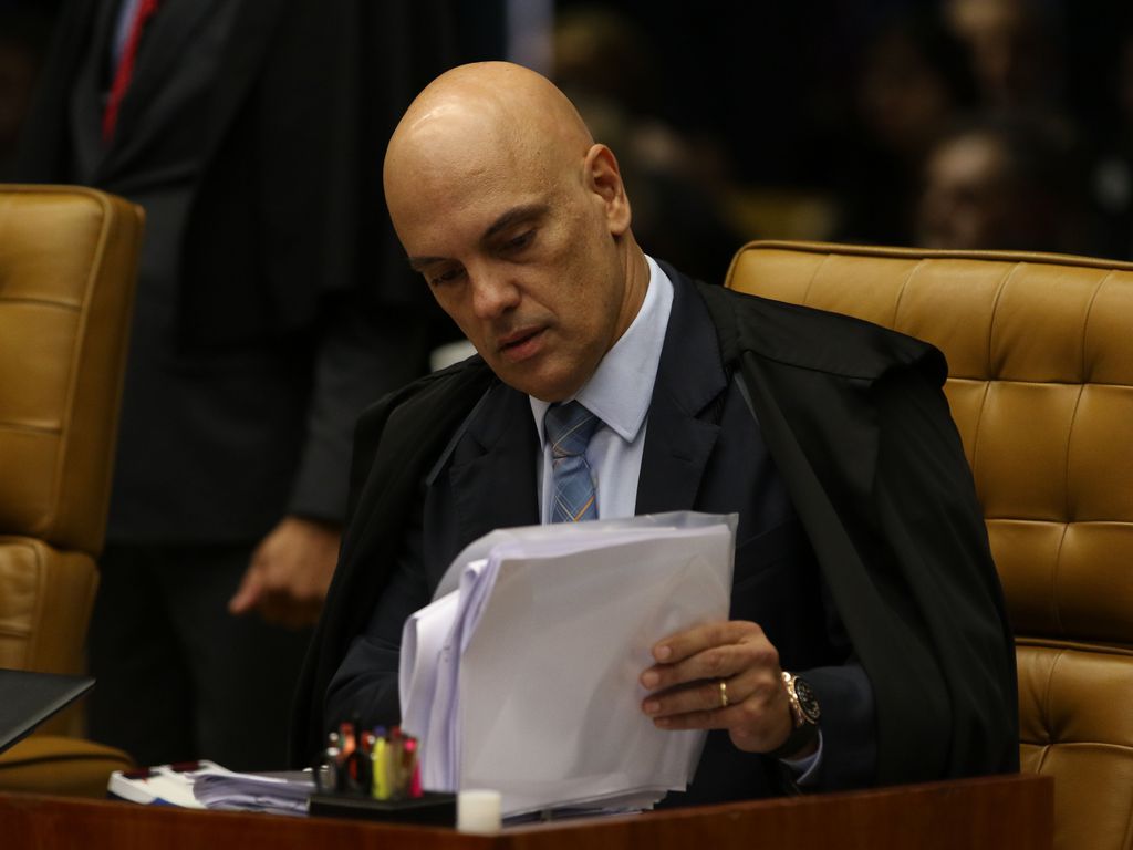 Moraes manda, e PF faz buscas contra bolsonaristas por atos antidemocráticos