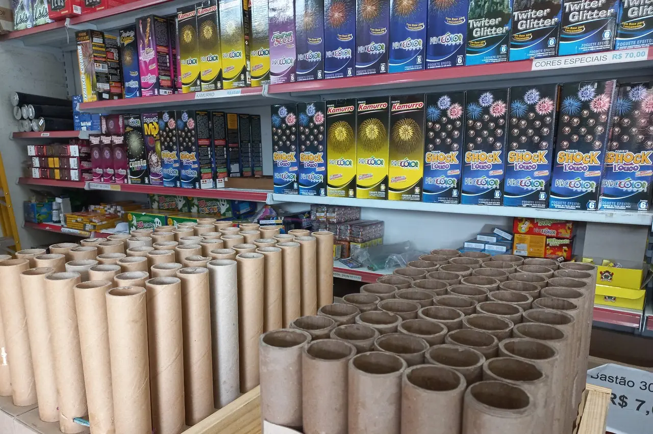 Prefeitura de Limeira realiza fiscalização em comércios de fogos de artifícios