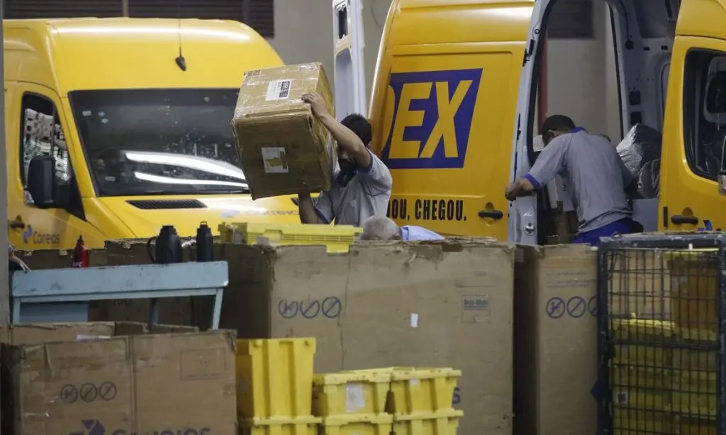 Reclamações contra Correios aumentam antes do Natal por problemas em entregas